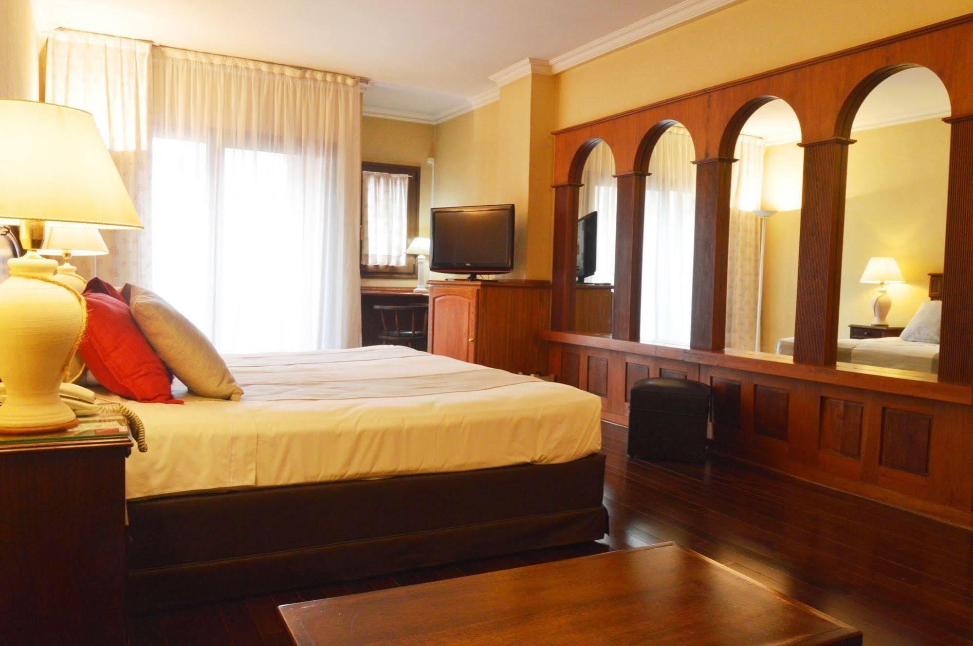 Hotel Posta Carretas Buenos Aires Zewnętrze zdjęcie